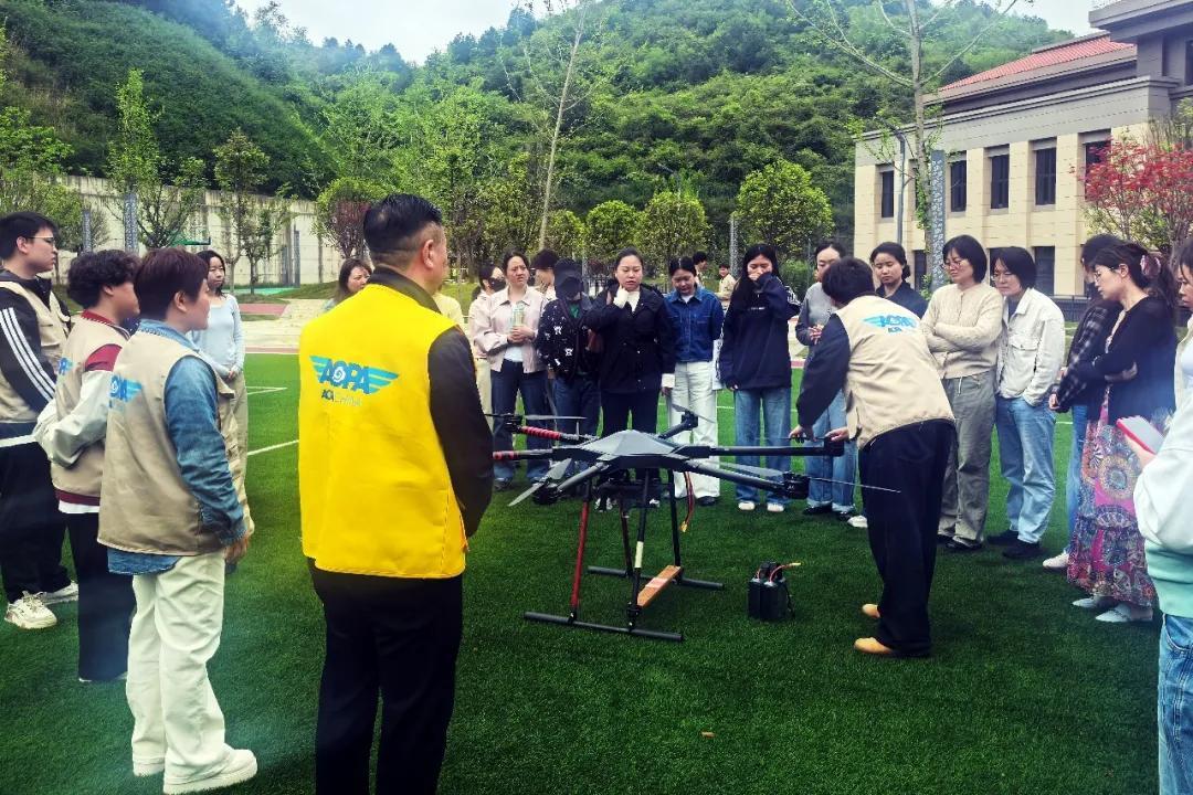 貴州省女子強(qiáng)制隔離戒毒所開展“科技賦能”專題培訓(xùn)